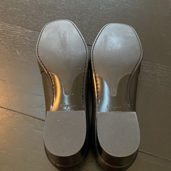 Salvatore Ferragamo Womens Loafers. Black with Silver Tone Logo Detail. 8.5 - Picture 5 of 10